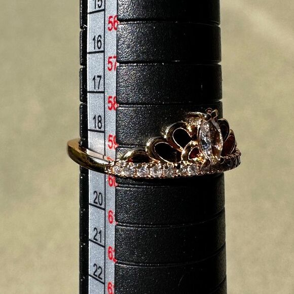 NEW Elegant Rose Gold Plated Dainty Tiara Crown Ring w/ Clear CZ Stones Size 9 - Picture 8 of 12